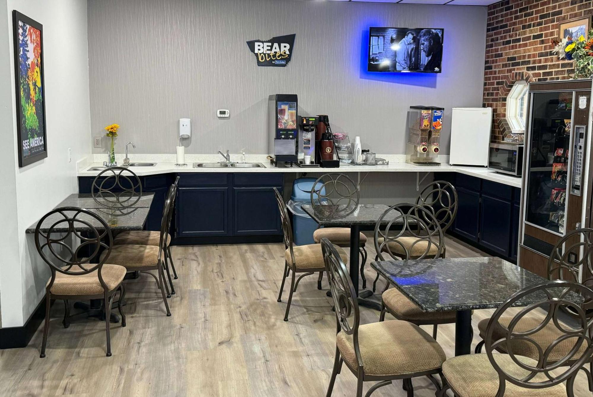 Travelodge By Wyndham Airport Platte City Extérieur photo